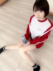 号舱房的女人
